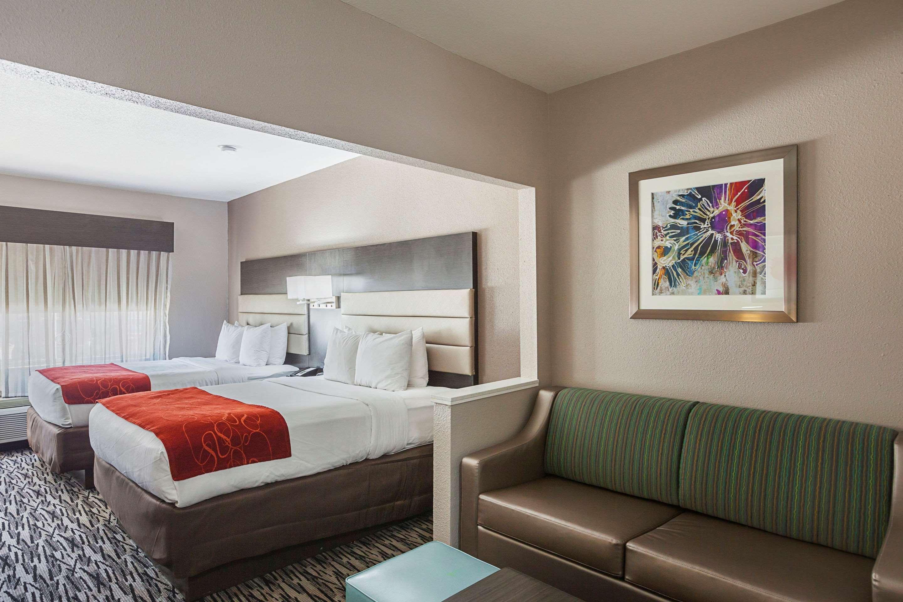 Comfort Suites Луисвил Екстериор снимка