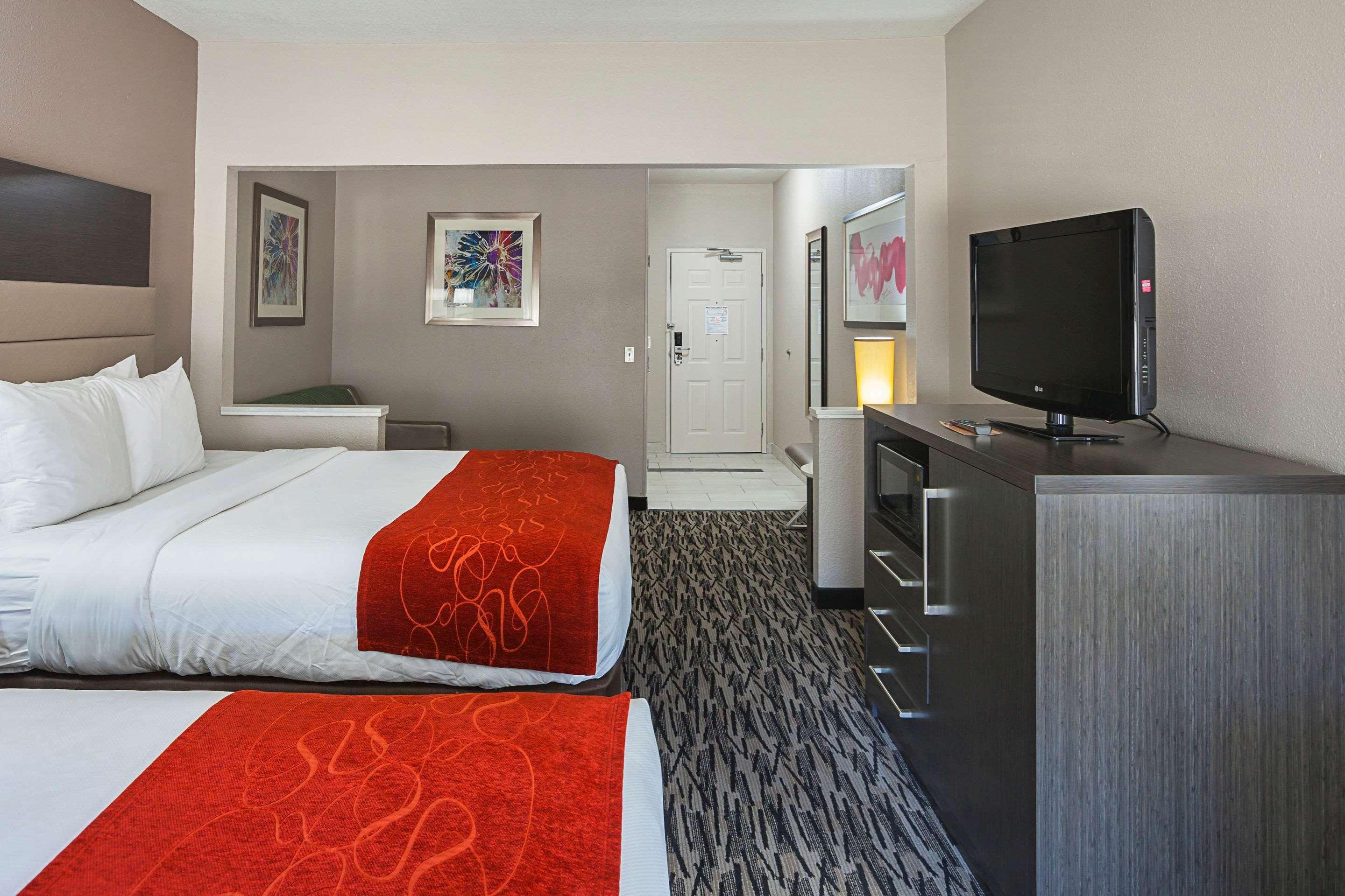 Comfort Suites Луисвил Екстериор снимка