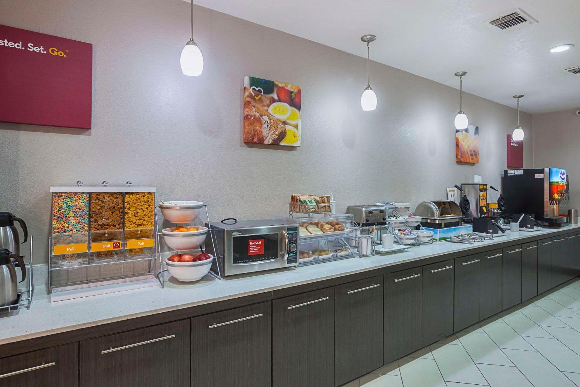 Comfort Suites Луисвил Екстериор снимка