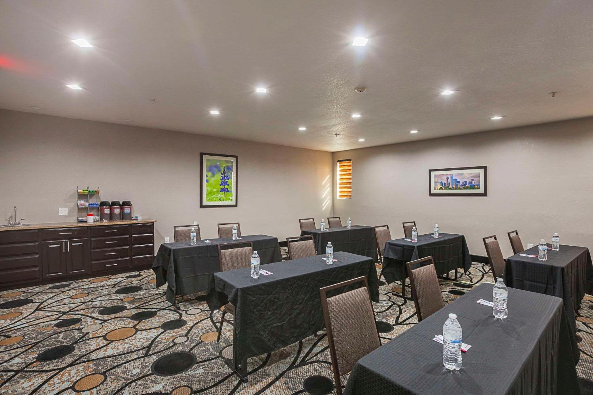 Comfort Suites Луисвил Екстериор снимка