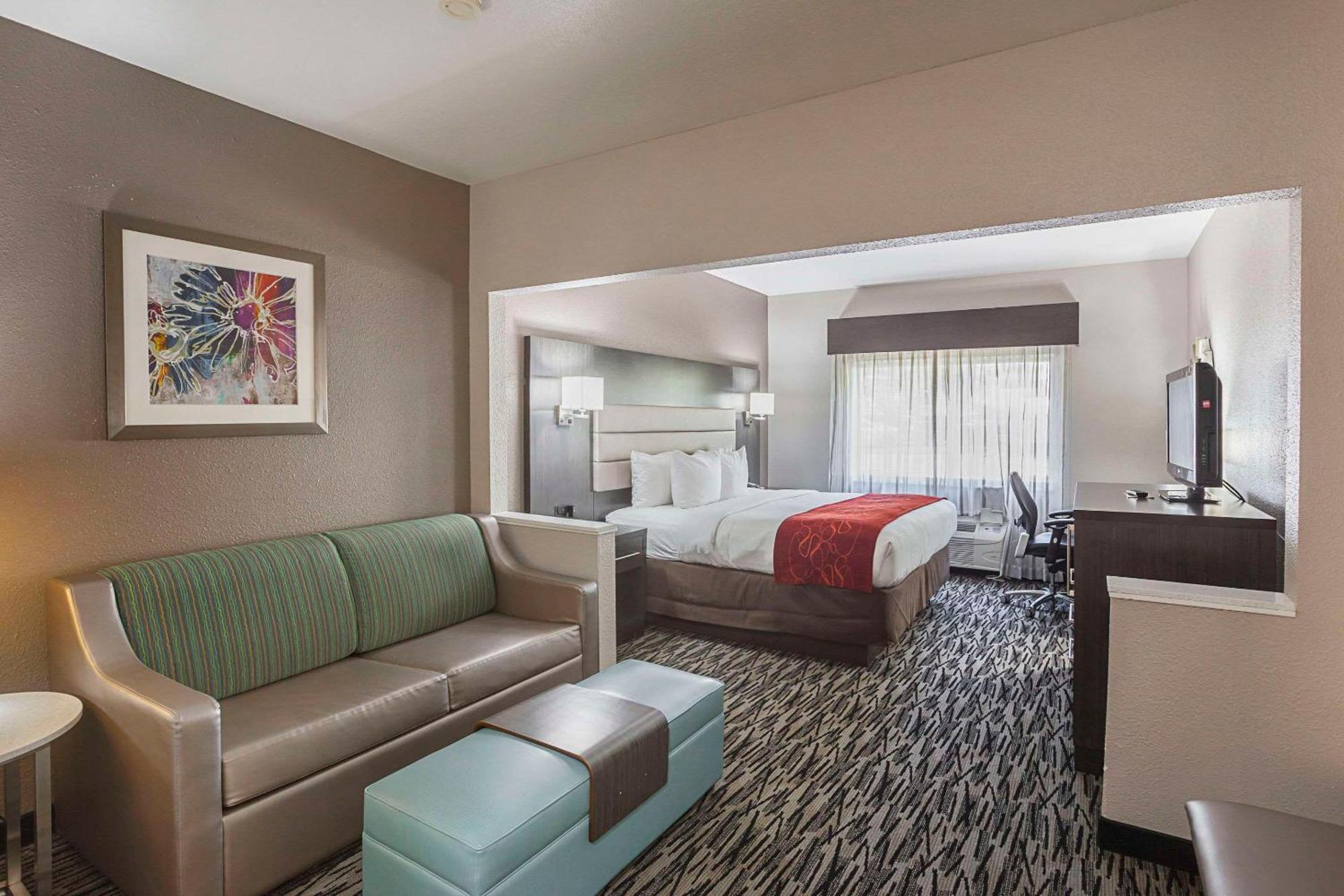 Comfort Suites Луисвил Екстериор снимка
