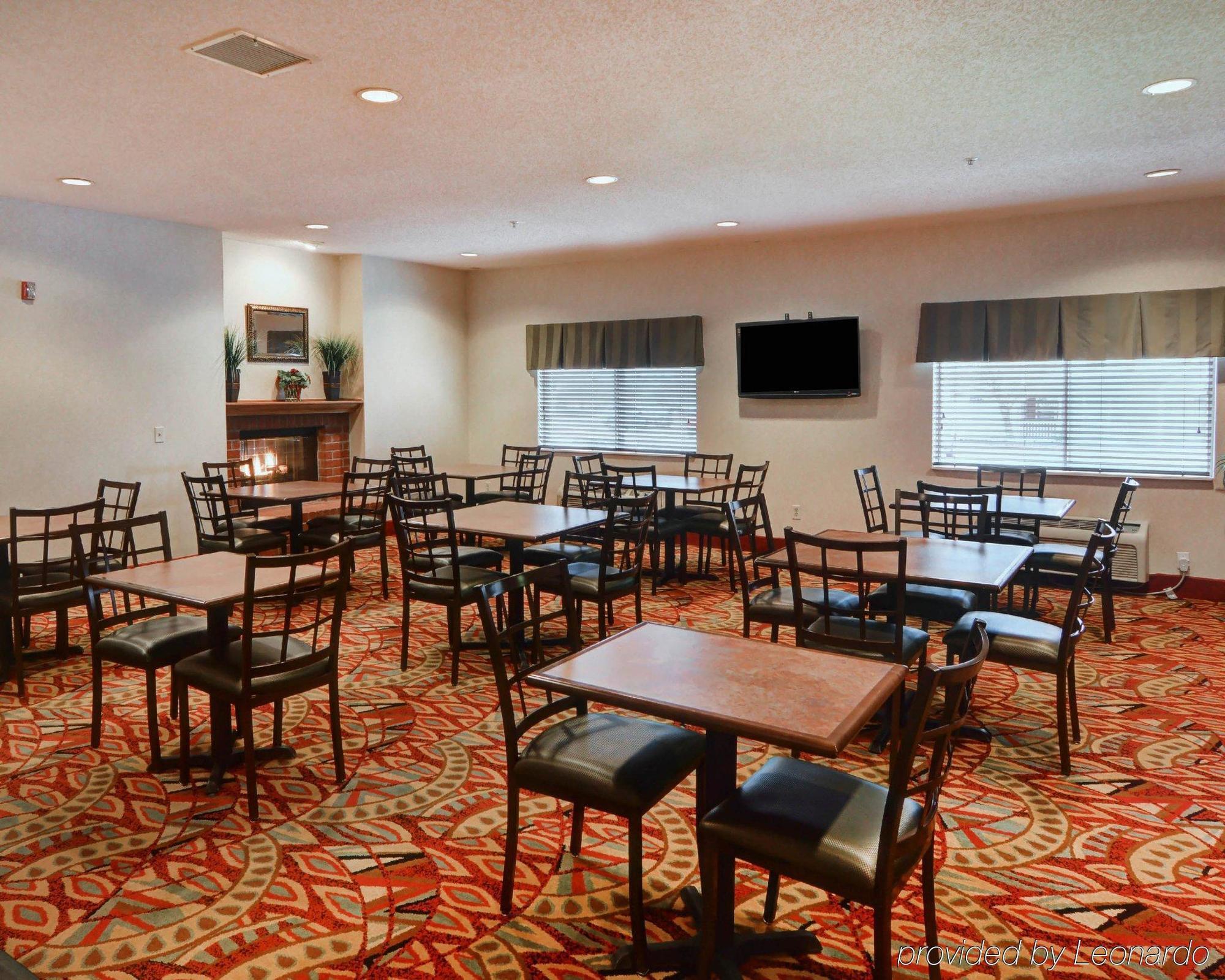 Comfort Suites Луисвил Екстериор снимка