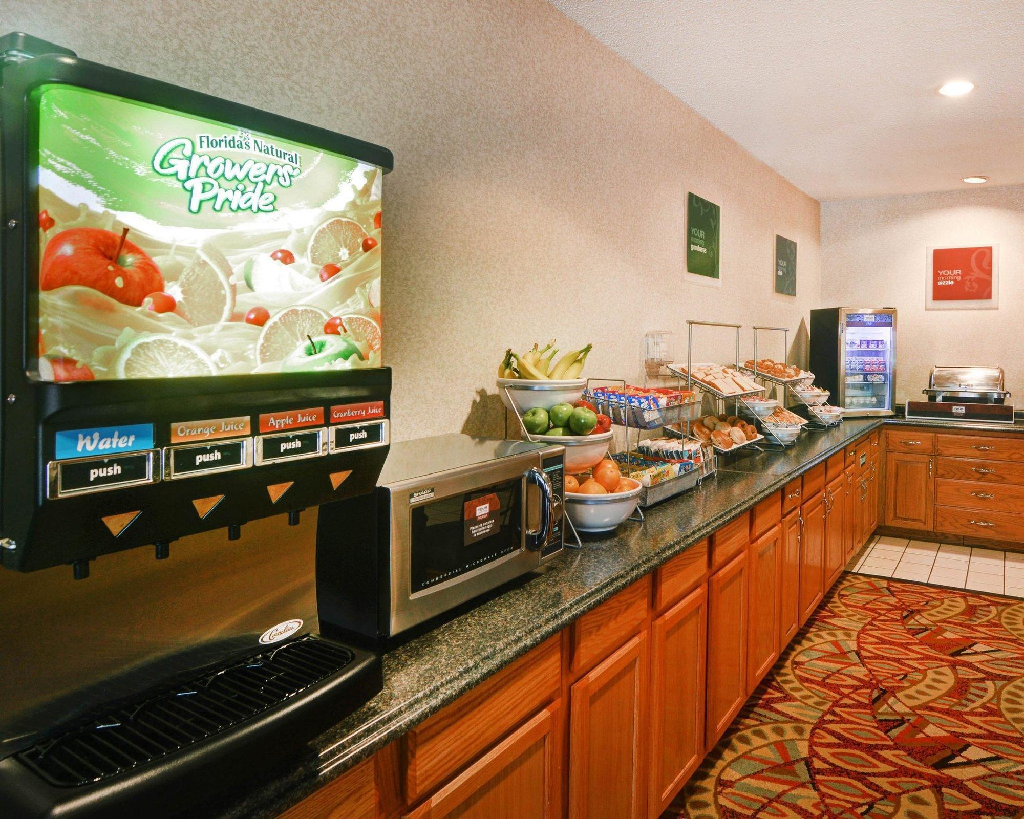 Comfort Suites Луисвил Екстериор снимка